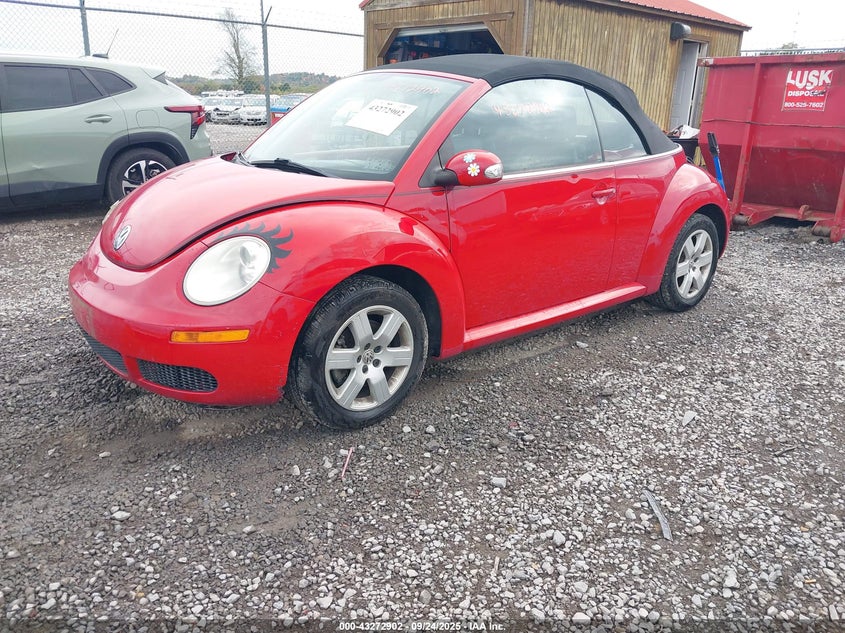 3VWRF31Y67M420653 2007 VOLKSWAGEN BEETLE photo no. 2