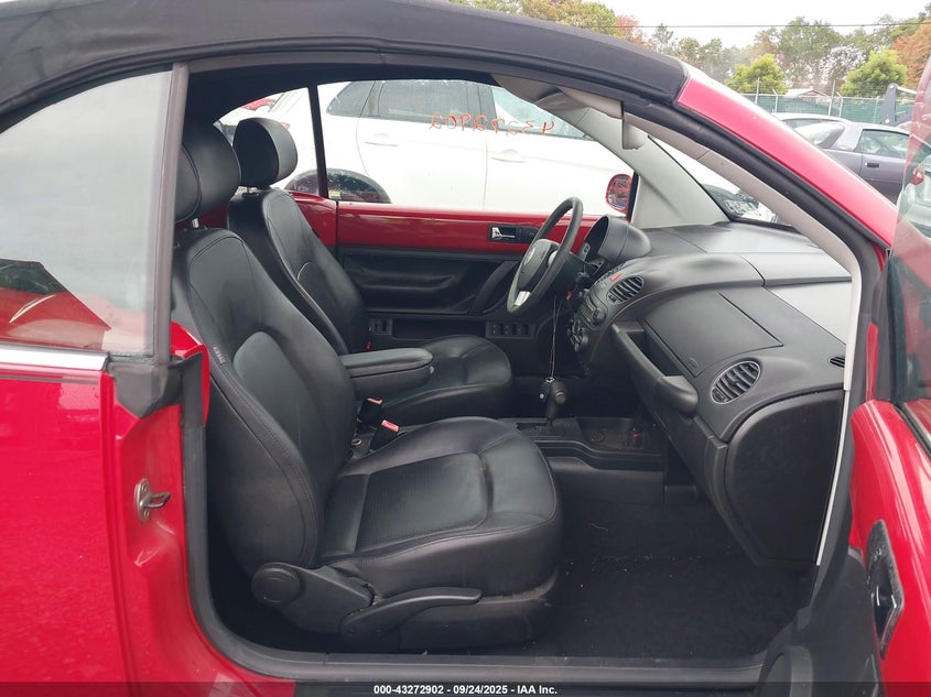 3VWRF31Y67M420653 2007 VOLKSWAGEN BEETLE photo no. 5