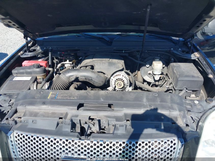 2007 GMC Yukon Xl 1500 Denali VIN: 1GKFK66897J288596 Lot: 43272928