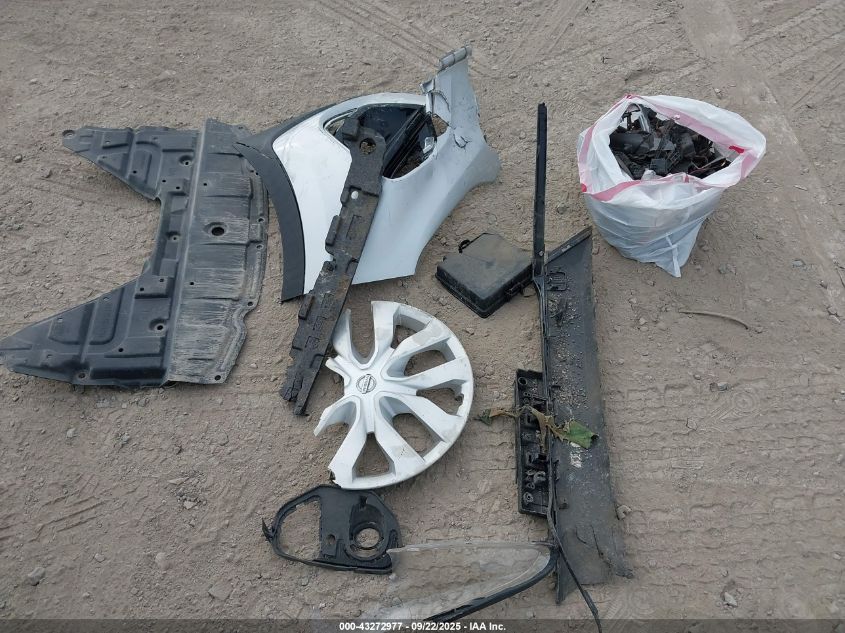 2016 Nissan Rogue S/Sl/Sv VIN: 5N1AT2MV4GC808689 Lot: 43272977