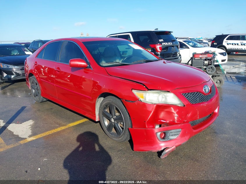 TOYOTA CAMRY SE