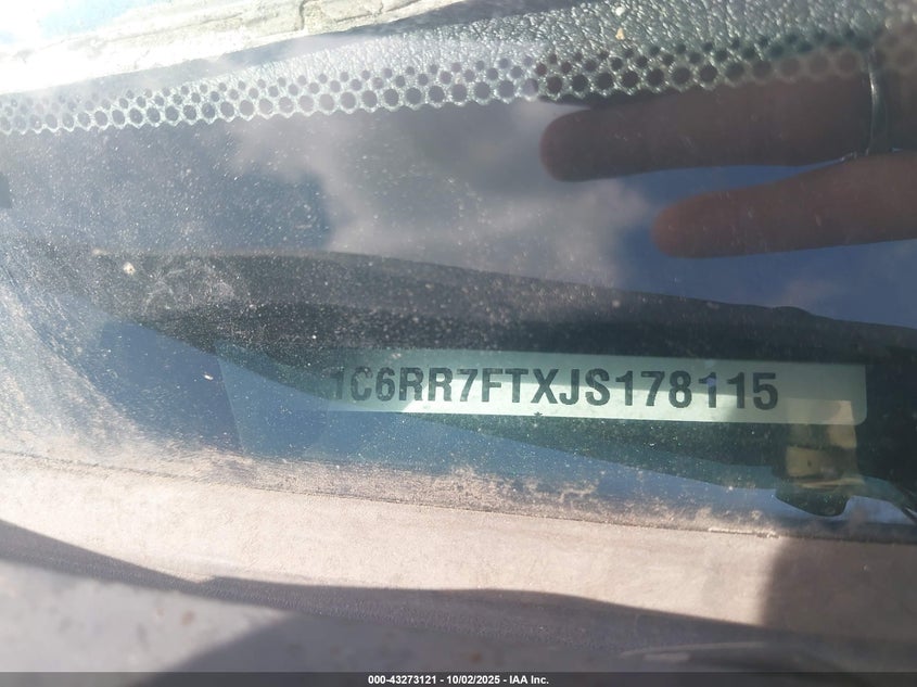 2018 Ram 1500 Express 4X4 6'4 Box VIN: 1C6RR7FTXJS178115 Lot: 43273121