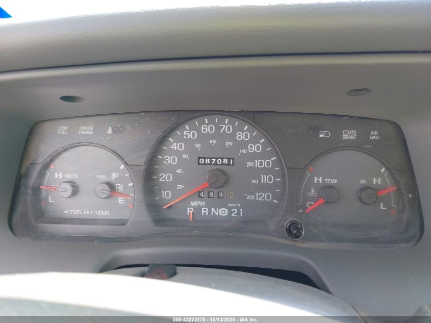 2005 Mercury Grand Marquis Gs VIN: 2MEFM74W35X624808 Lot: 43273175