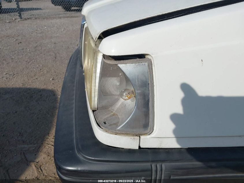 1995 Volvo 940 VIN: YV1JS8315S3211479 Lot: 43273216