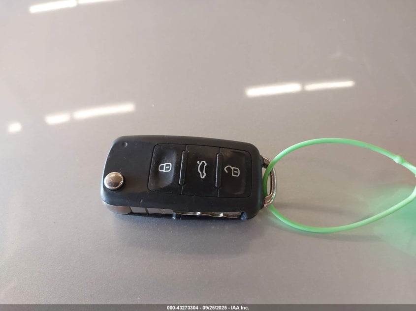 2016 VOLKSWAGEN JETTA 2.0T GLI SE 3VW4T7AJ7GM340047