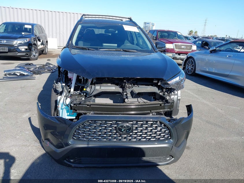 2025 TOYOTA COROLLA CROSS LE 7MUCAAAG1SV134257