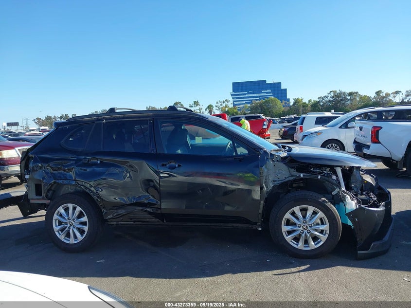 2025 TOYOTA COROLLA CROSS LE 7MUCAAAG1SV134257