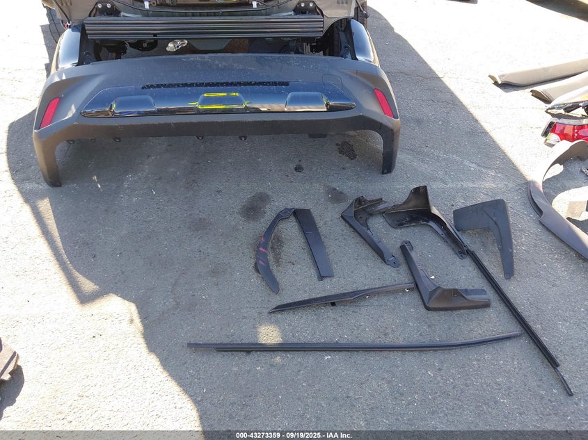 2025 TOYOTA COROLLA CROSS LE 7MUCAAAG1SV134257