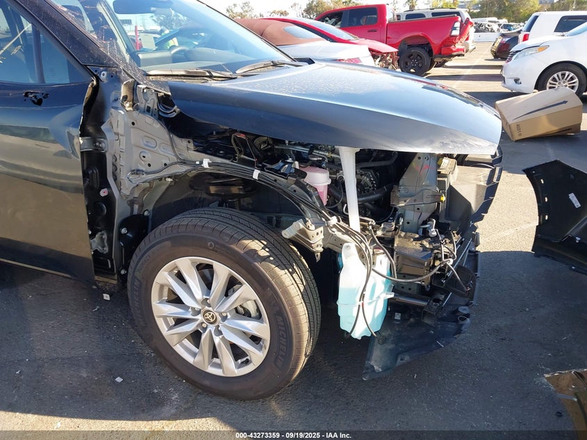 2025 TOYOTA COROLLA CROSS LE 7MUCAAAG1SV134257