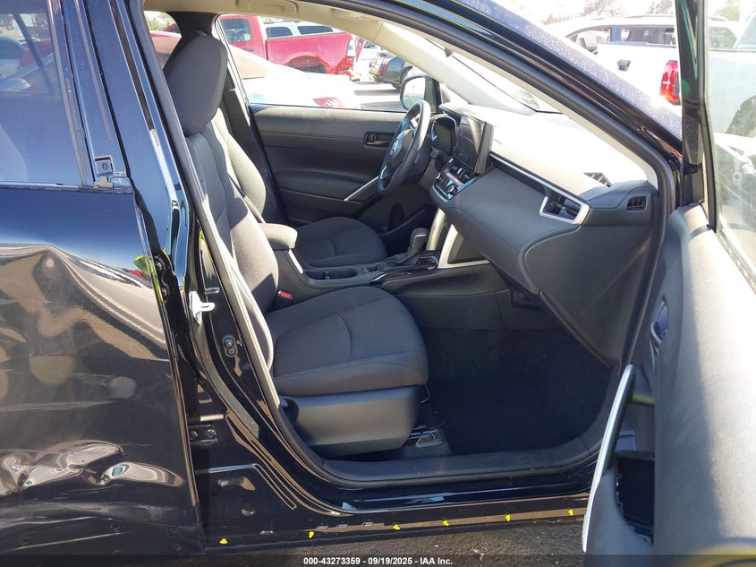 2025 TOYOTA COROLLA CROSS LE 7MUCAAAG1SV134257