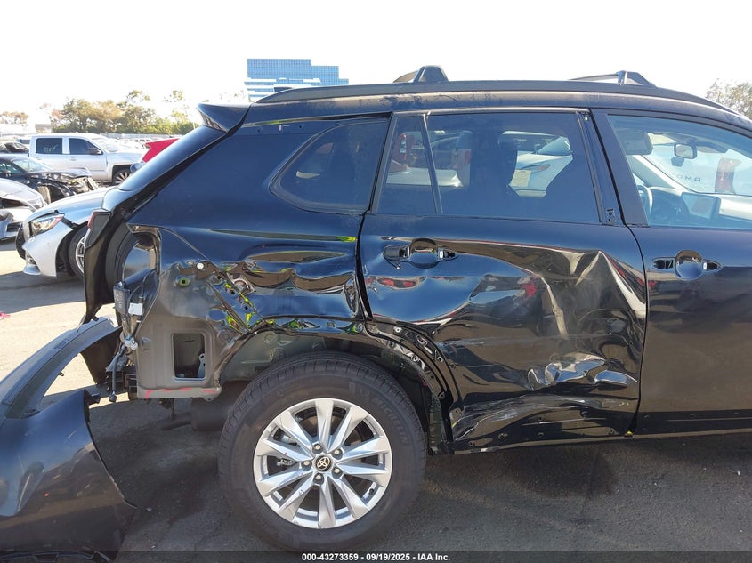 2025 TOYOTA COROLLA CROSS LE 7MUCAAAG1SV134257