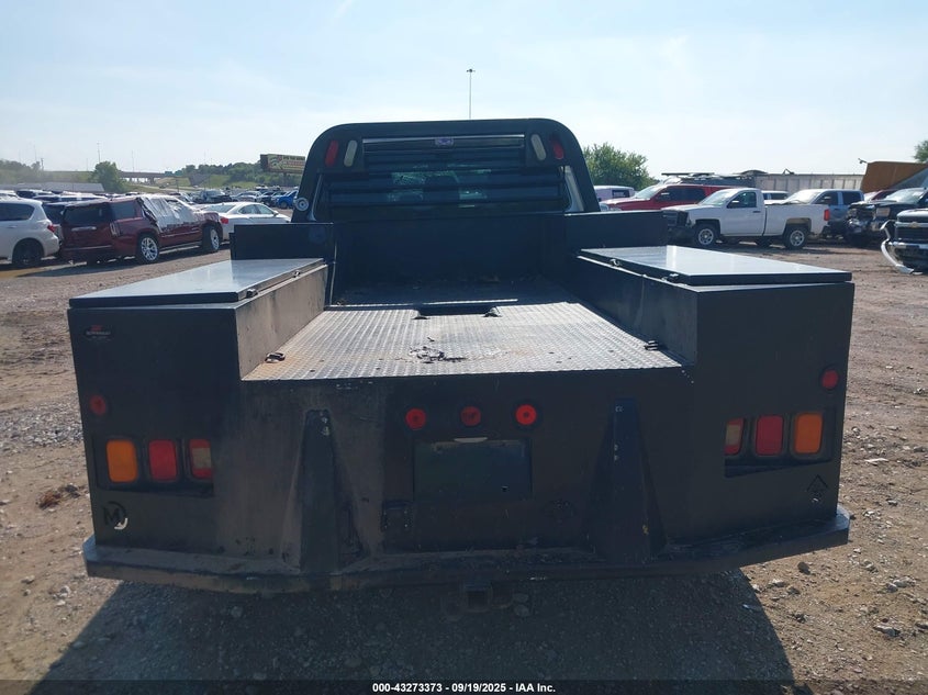 2011 Ford F-450 Chassis Xl VIN: 1FD9W4HT1BEA69843 Lot: 43273373