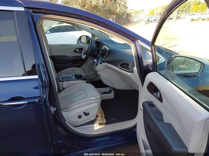 2018 CHRYSLER PACIFICA LIMITED - 2C4RC1GG1JR182791