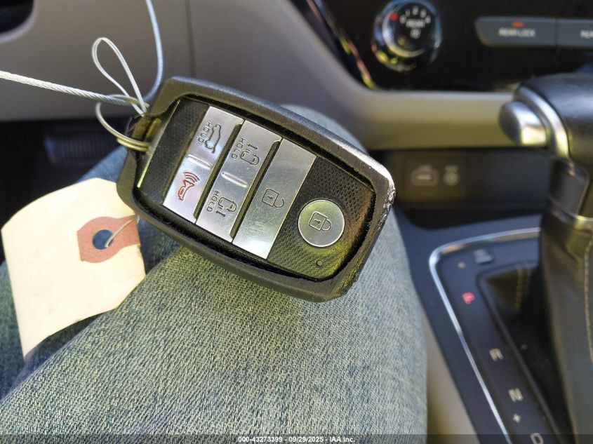 2017 Kia Sedona Lx VIN: KNDMB5C14H6254221 Lot: 43273399