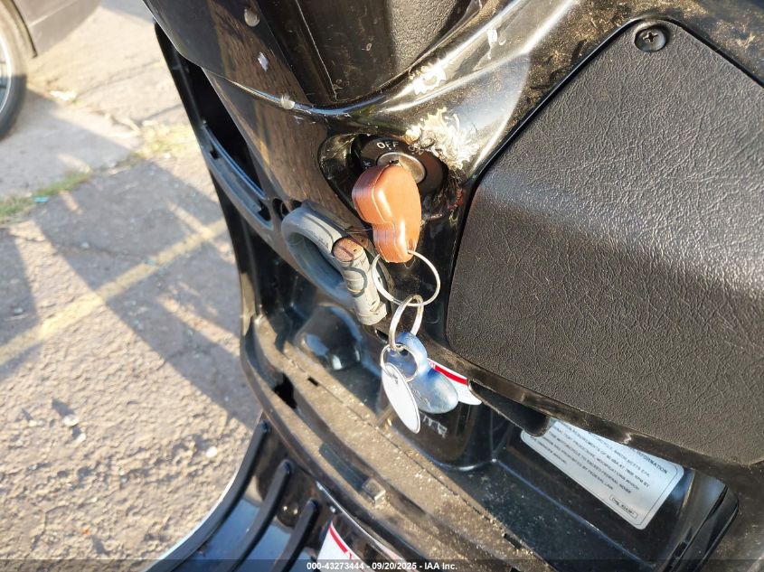 2010 Vespa Gts 300 Super VIN: ZAPM459L4A5700087 Lot: 43273444