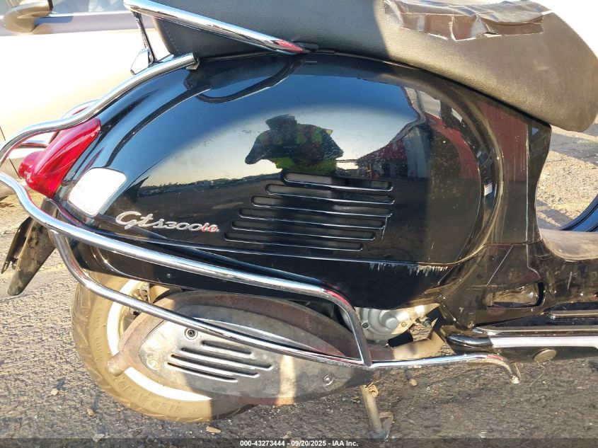 2010 Vespa Gts 300 Super VIN: ZAPM459L4A5700087 Lot: 43273444