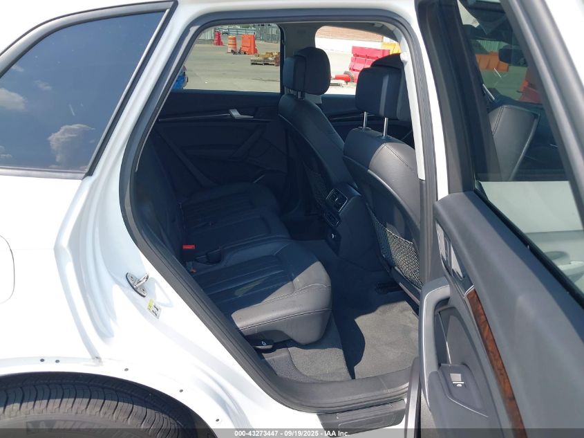 2018 Audi Q5 2.0T Premium/2.0T Tech Premium VIN: WA1ANAFY7J2242938 Lot: 43273447