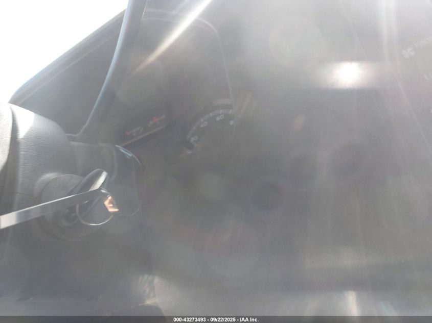 2011 Ford E-350 Cutaway VIN: 1FDEE3FSXBDA22807 Lot: 43273493