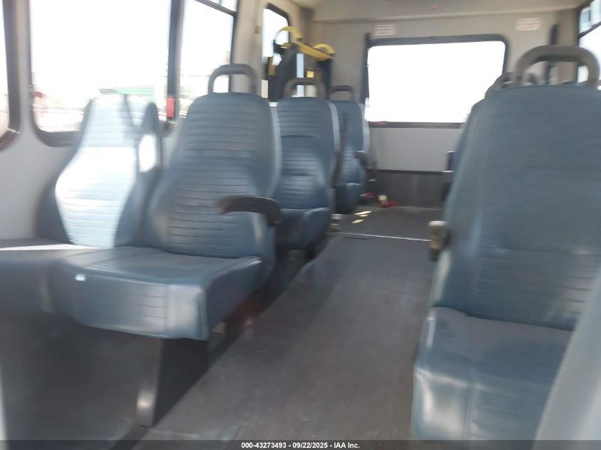 2011 Ford E-350 Cutaway VIN: 1FDEE3FSXBDA22807 Lot: 43273493