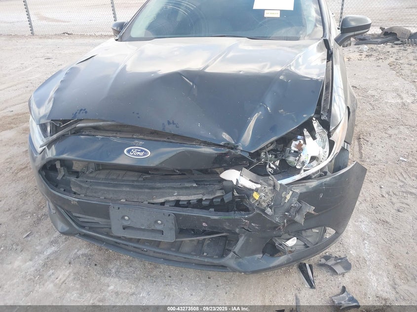 2014 Ford Fusion S VIN: 3FA6P0G78ER381425 Lot: 43273508