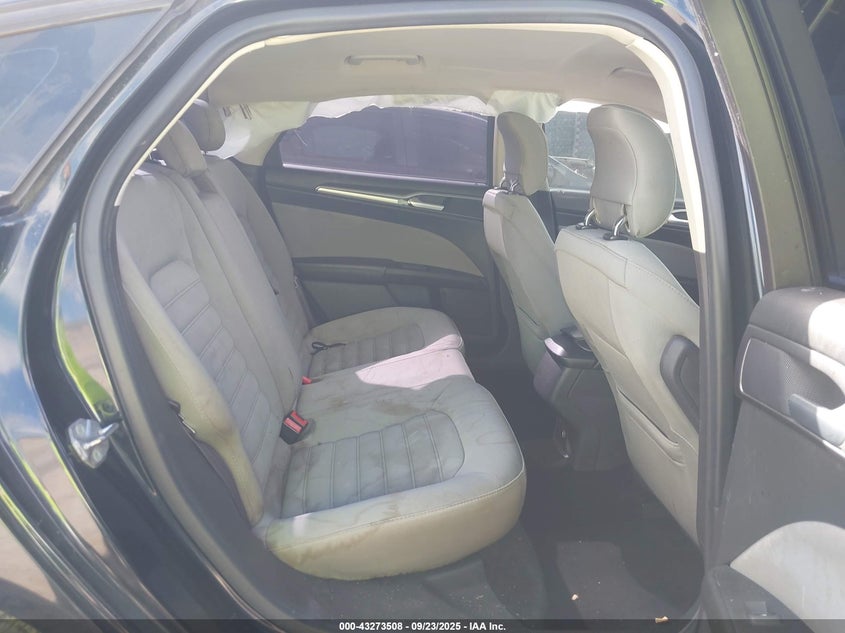 2014 Ford Fusion S VIN: 3FA6P0G78ER381425 Lot: 43273508