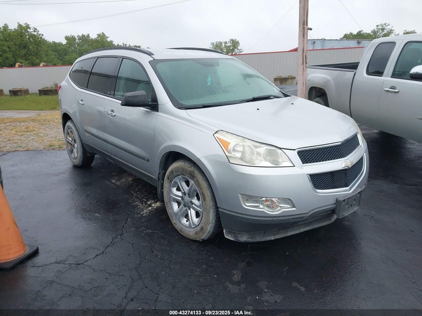 CHEVROLET TRAVERSE LS