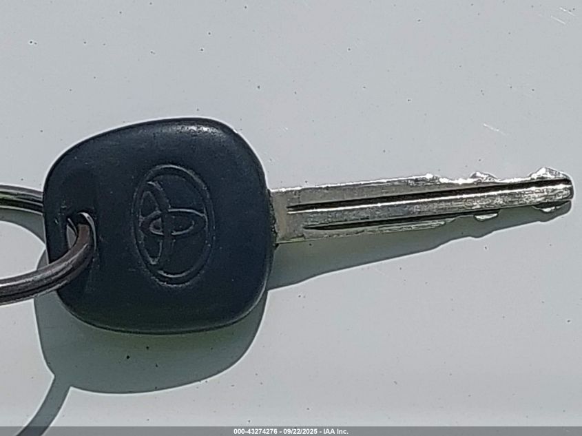 2006 Toyota Matrix VIN: 2T1KR32EX6C608745 Lot: 43274276