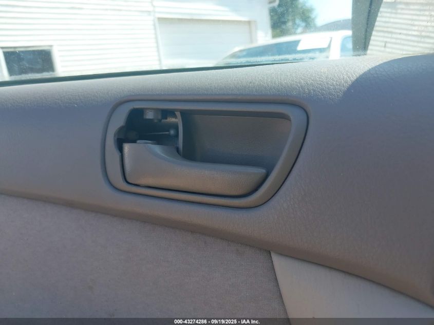 2004 Toyota Camry Le VIN: 4T1BE32K64U789226 Lot: 43274286