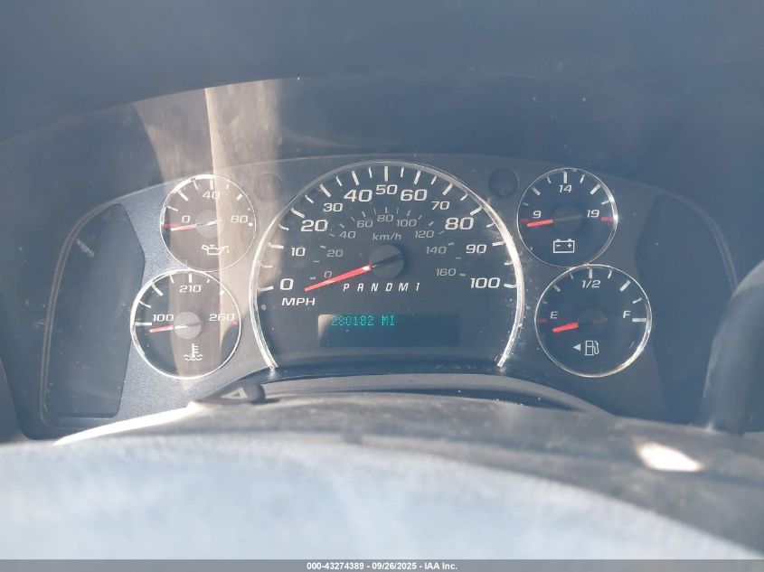 2014 Chevrolet Express 2500 Work Van VIN: 1GCWGFBA8E1130110 Lot: 43274389