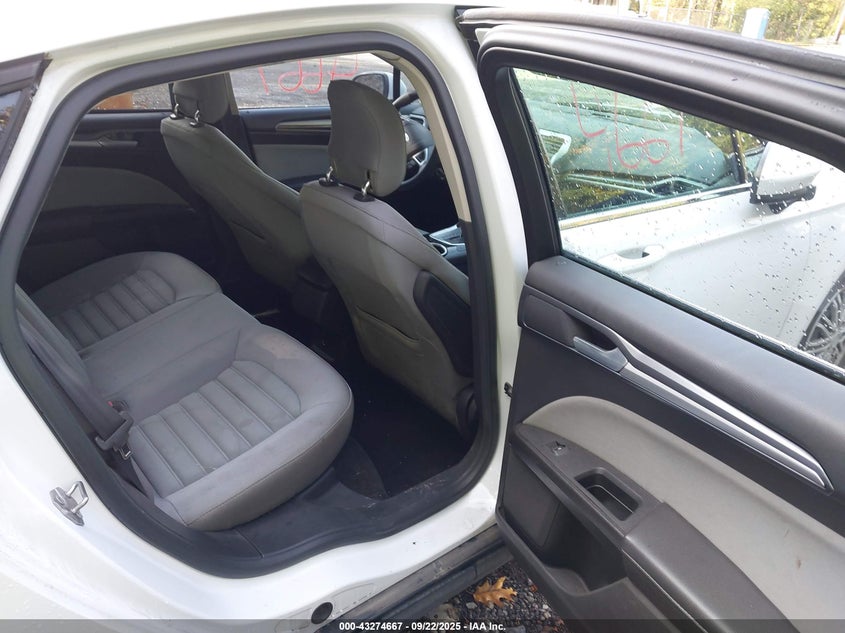 2014 Ford Fusion S VIN: 1FA6P0G71E5378000 Lot: 43274667