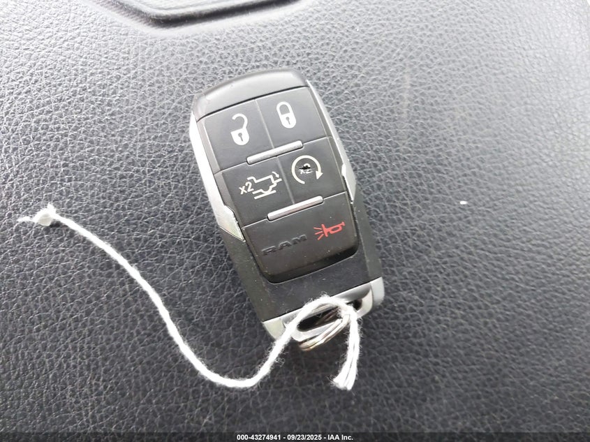 2019 Ram 3500 Laramie 4X4 8' Box VIN: 3C63R3JL4KG526215 Lot: 43274941