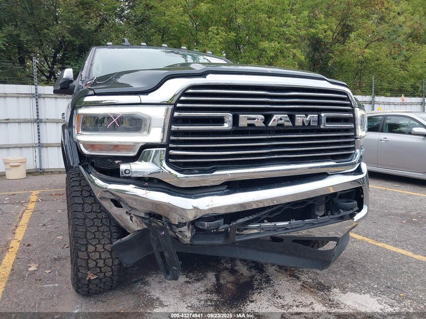2019 Ram 3500 Laramie 4X4 8' Box VIN: 3C63R3JL4KG526215 Lot: 43274941