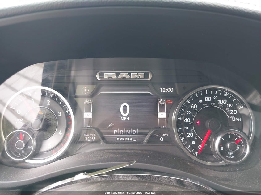 2019 Ram 3500 Laramie 4X4 8' Box VIN: 3C63R3JL4KG526215 Lot: 43274941