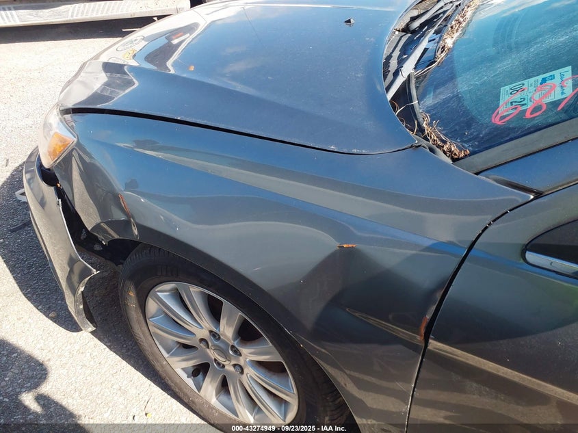 2013 Chrysler 200 Touring VIN: 1C3CCBBB3DN687230 Lot: 43274949