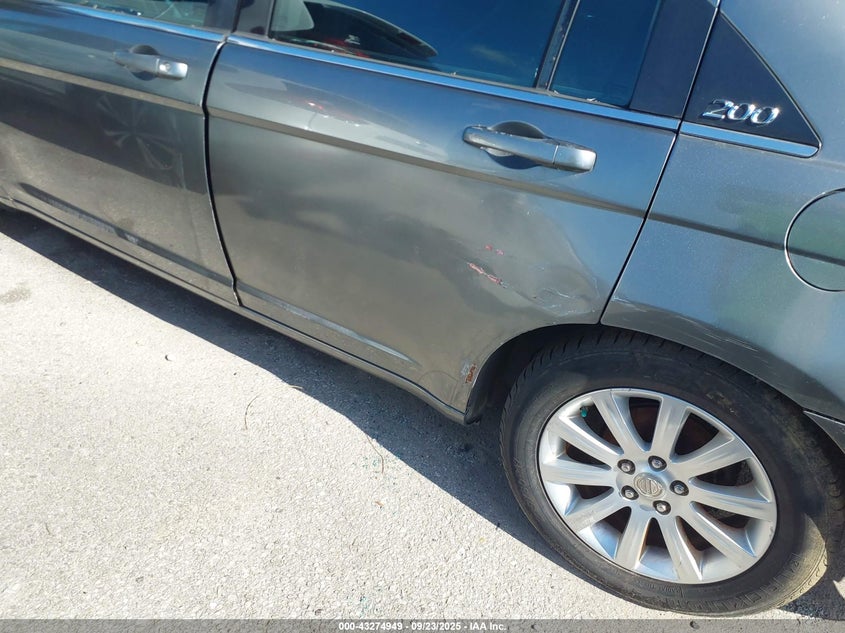 2013 Chrysler 200 Touring VIN: 1C3CCBBB3DN687230 Lot: 43274949