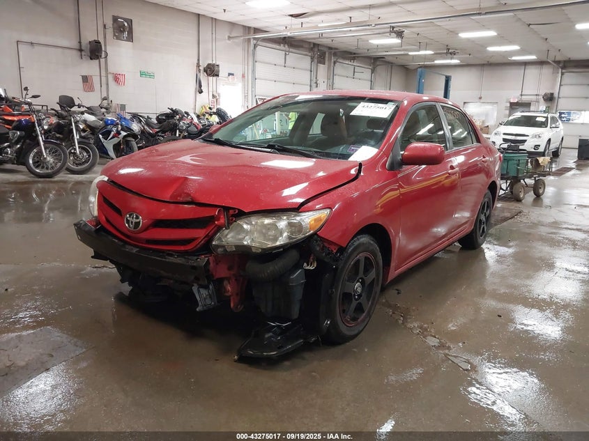 2T1BU4EE6BC702647 2011 TOYOTA COROLLA photo no. 2