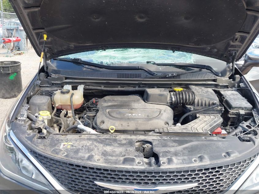 2017 Chrysler Pacifica Limited VIN: 2C4RC1GG6HR741343 Lot: 43275089