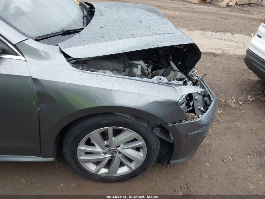 2018 Volkswagen Passat 2.0T Se VIN: 1VWBA7A33JC045406 Lot: 43275134