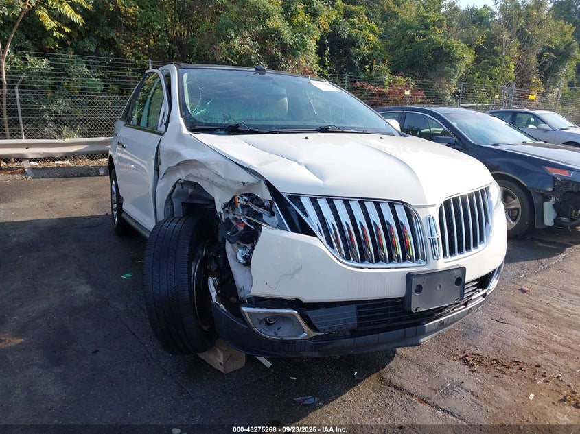 2013 LINCOLN MKX 2LMDJ8JKXDBL42847
