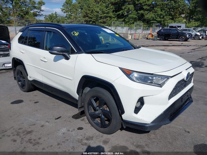 TOYOTA RAV4 HYBRID XSE
