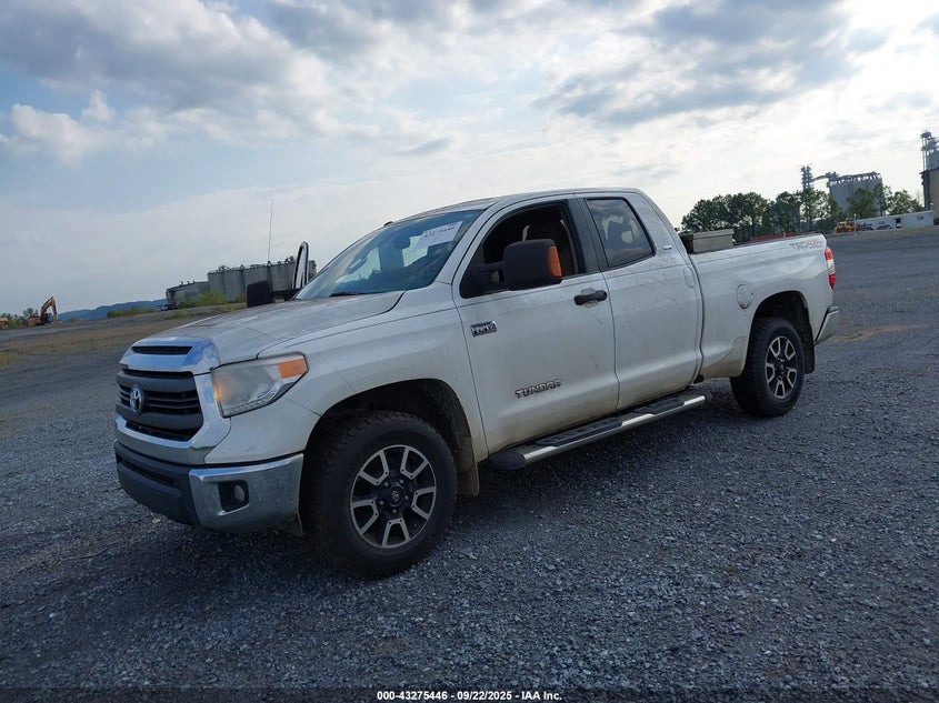 2015 TOYOTA TUNDRA SR5 5.7L V8 - 5TFUW5F19FX431062