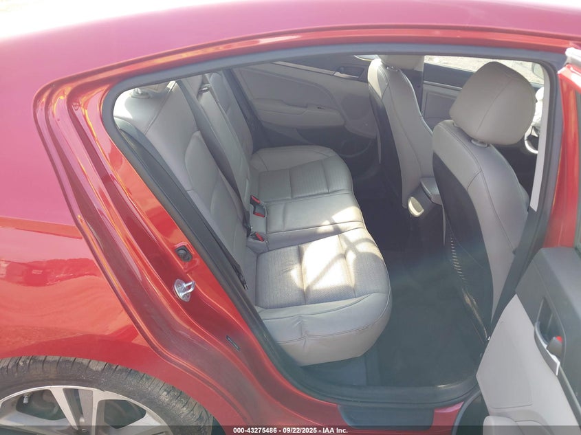 2017 HYUNDAI ELANTRA LIMITED - 5NPD84LF7HH009407