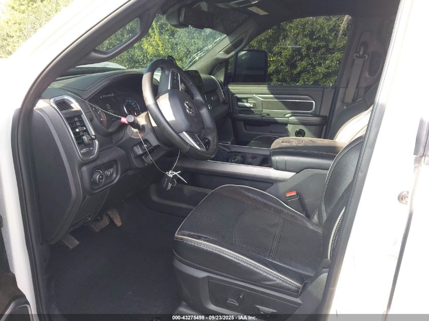 2023 Ram 3500 Laramie 4X4 8' Box VIN: 3C63RRJL8PG649932 Lot: 43275498