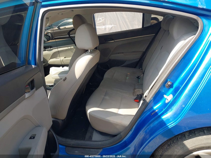 2017 HYUNDAI ELANTRA SE - 5NPD74LF7HH209898