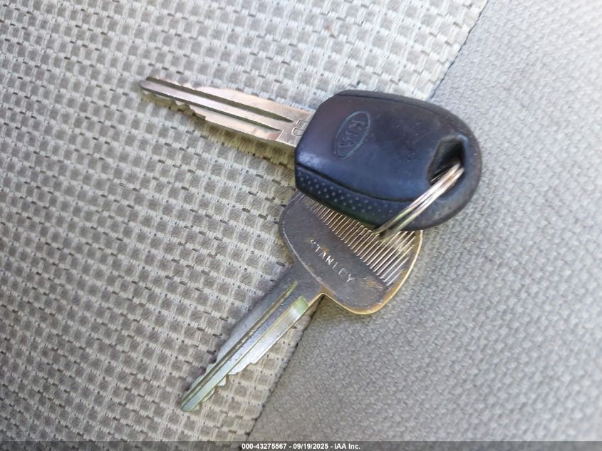 2005 Kia Sportage Ex V6/Lx V6 VIN: KNDJE723357137163 Lot: 43275567