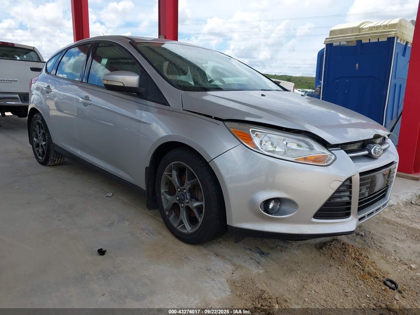 2013 FORD FOCUS SE - 1FADP3K28DL142507