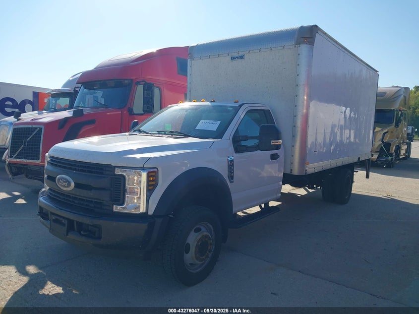 1FDUF4GY9KDA07569 2019 FORD F450 photo no. 2
