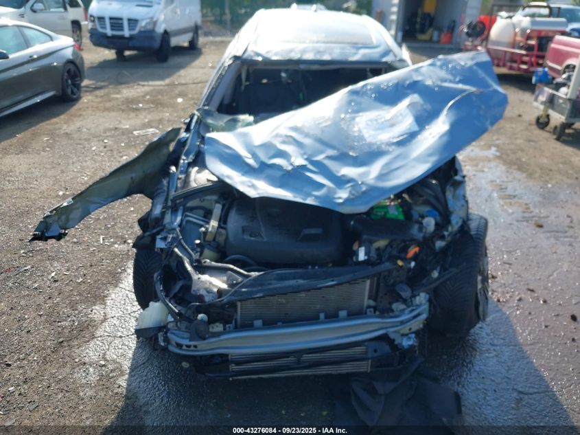 2017 Volvo Xc60 T5/Dynamic VIN: YV440MRR8H2103867 Lot: 43276084