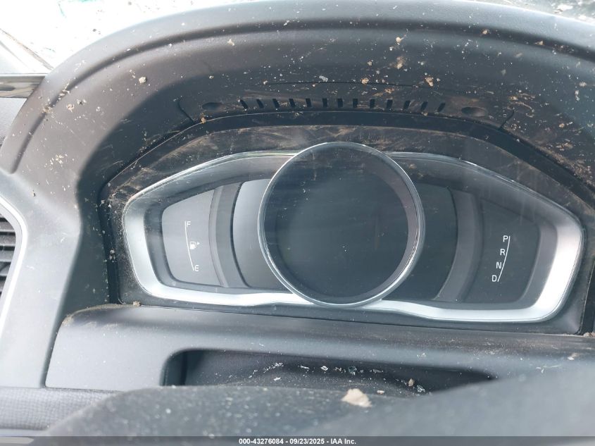 2017 Volvo Xc60 T5/Dynamic VIN: YV440MRR8H2103867 Lot: 43276084