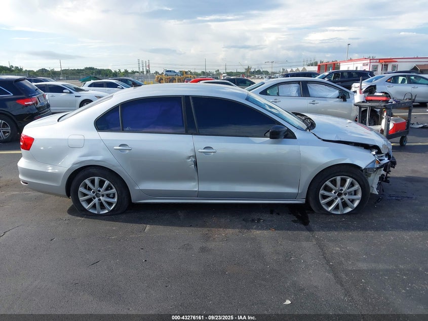 2015 VOLKSWAGEN JETTA 1.8T SE - 3VWD17AJ9FM329829